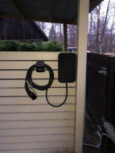 Autolaadija paigaldus